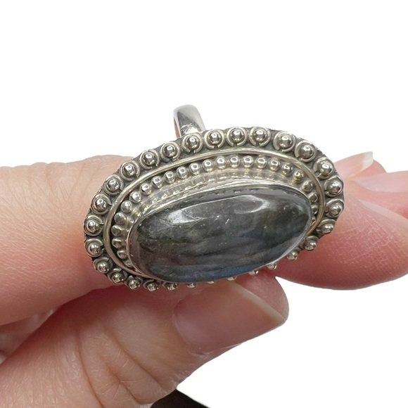 Natural Labradorite Elongated Oval Sterling Silver India Ring - Picture 6 of 13